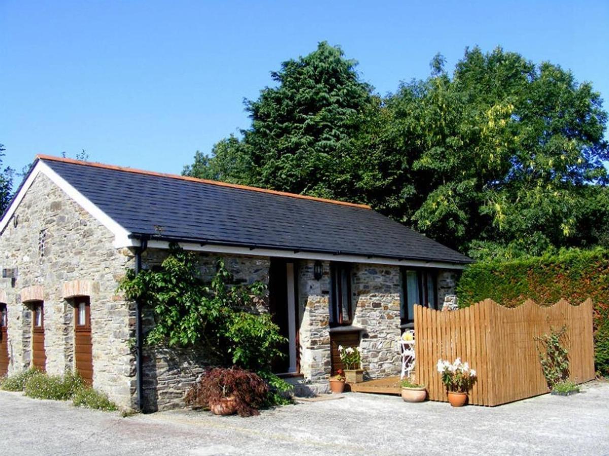 Lobhill Farmhouse Bed And Breakfast And Self Catering Accommodation Okehampton Zimmer foto