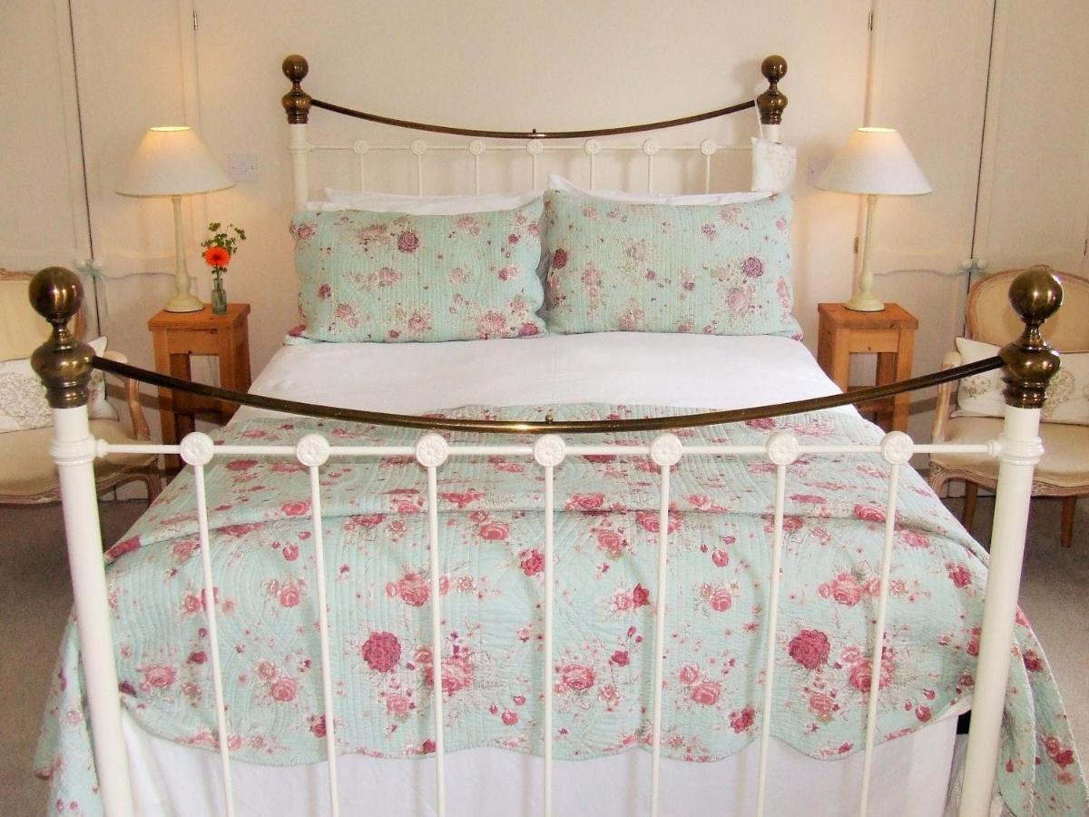 Lobhill Farmhouse Bed And Breakfast And Self Catering Accommodation Okehampton Exterior foto