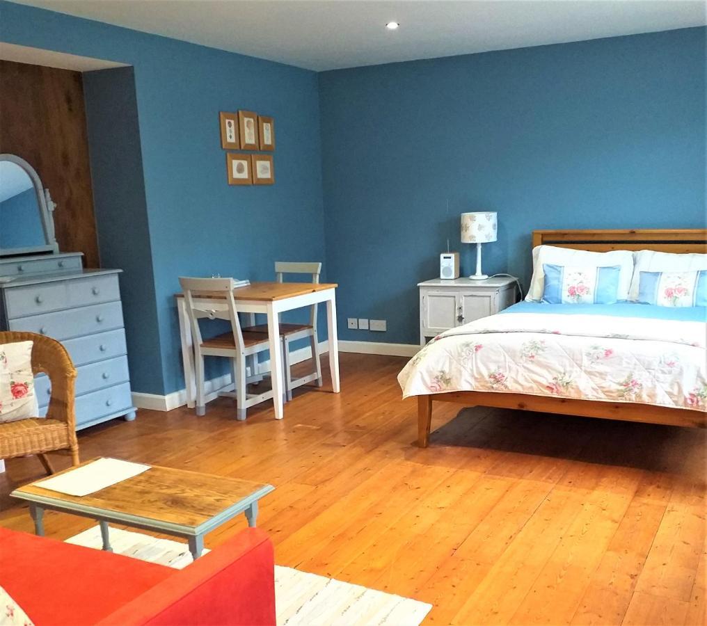 Lobhill Farmhouse Bed And Breakfast And Self Catering Accommodation Okehampton Exterior foto