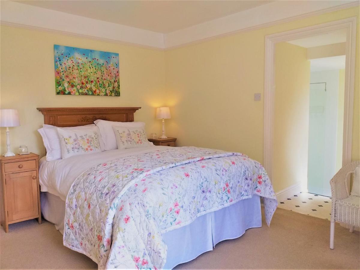 Lobhill Farmhouse Bed And Breakfast And Self Catering Accommodation Okehampton Exterior foto